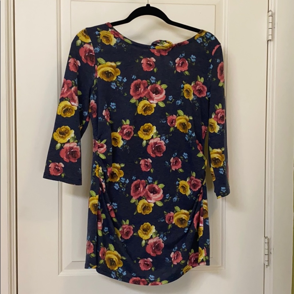 Le Lis Maternity Top